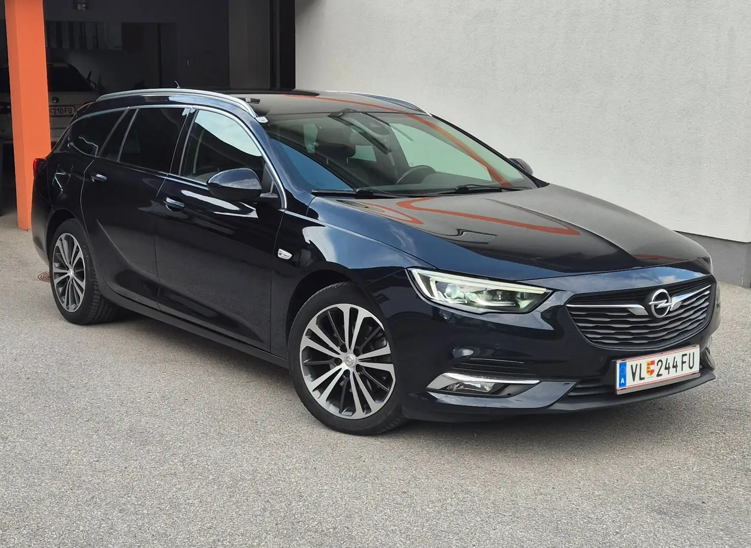 Opel Insignia Insignia ST 2,0 CDTI BlueInjection Innovation St./St. Aut. Innovation Blau - 1