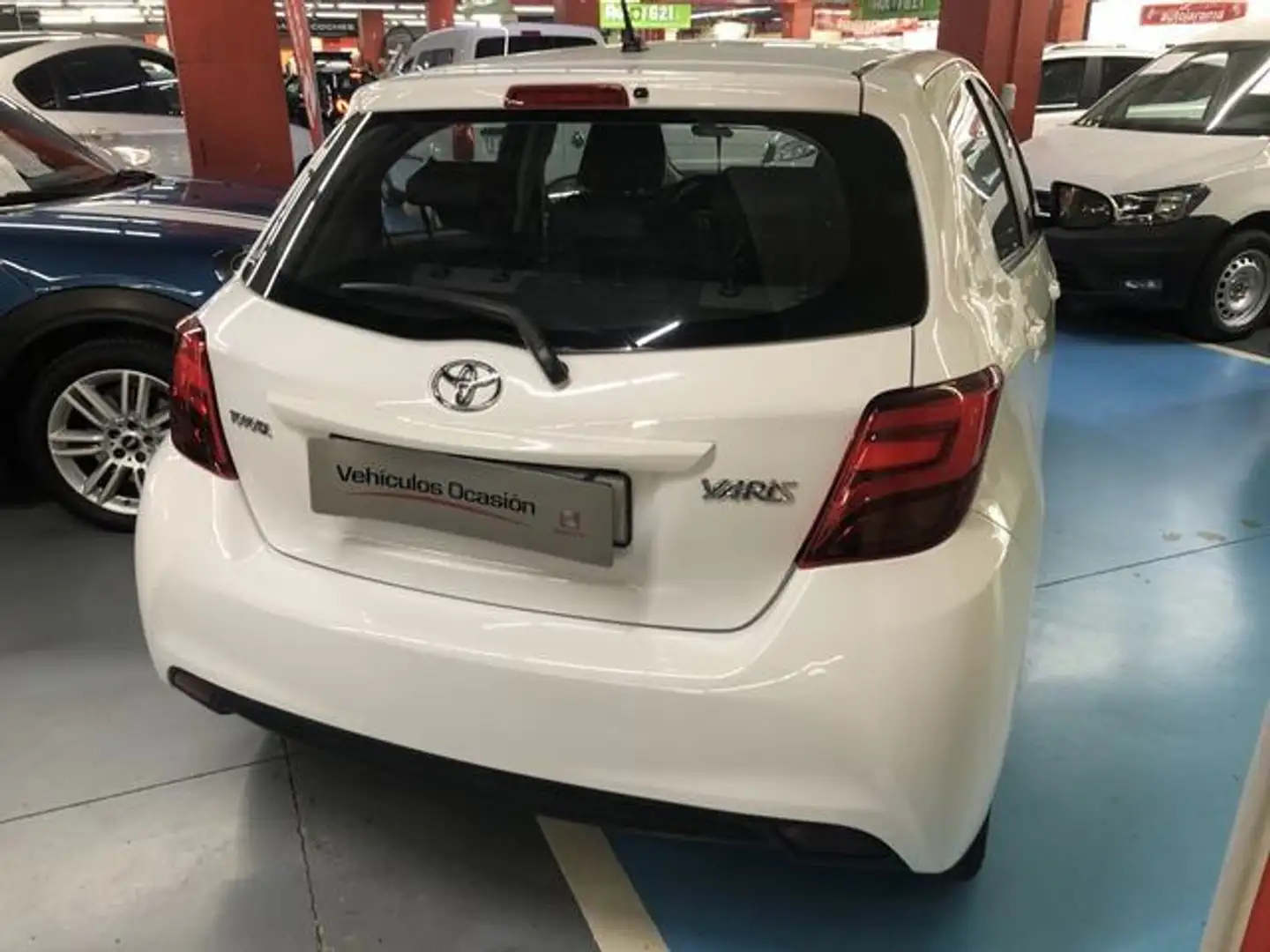 Toyota Yaris 1.0 Active Blanco - 2