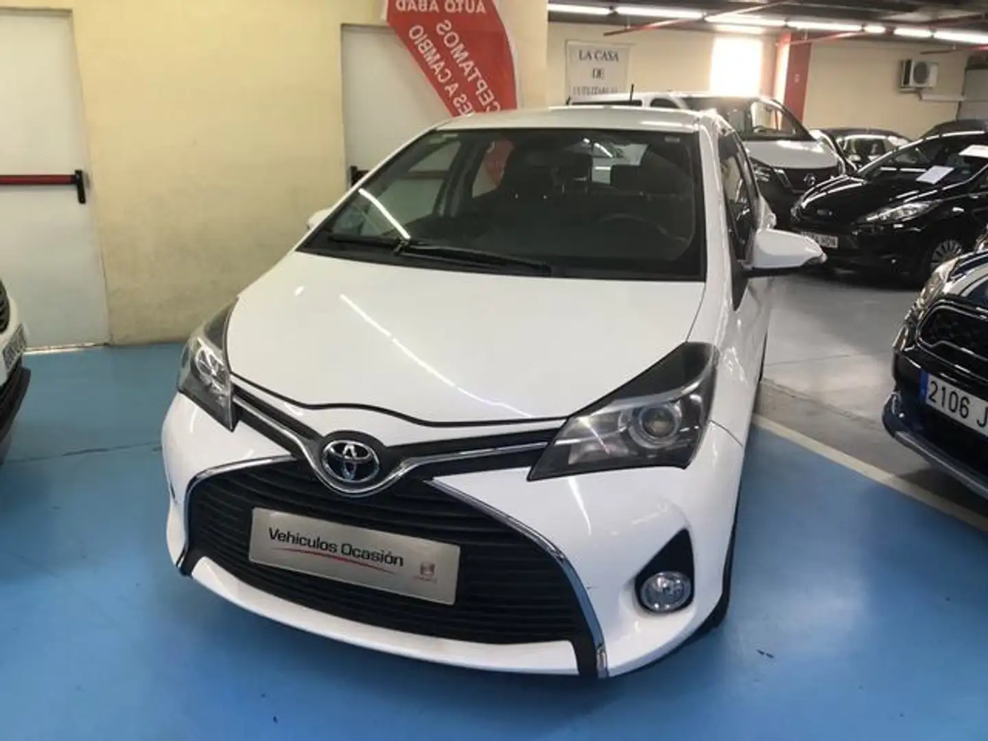 Toyota Yaris 1.0 Active Blanco - 1