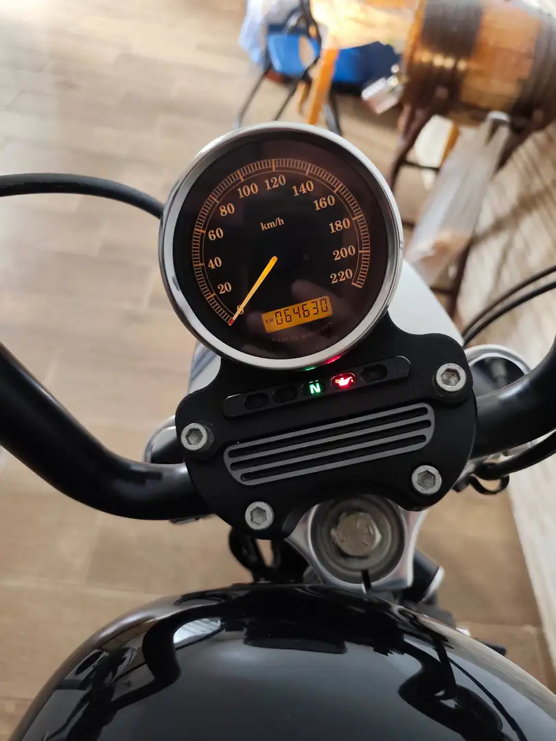 Harley-Davidson Sportster 883 Negro - 1
