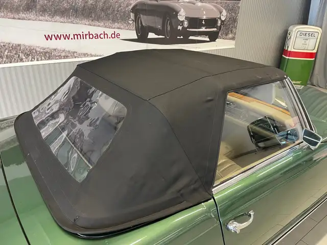 Mercedes-Benz 280 view 14