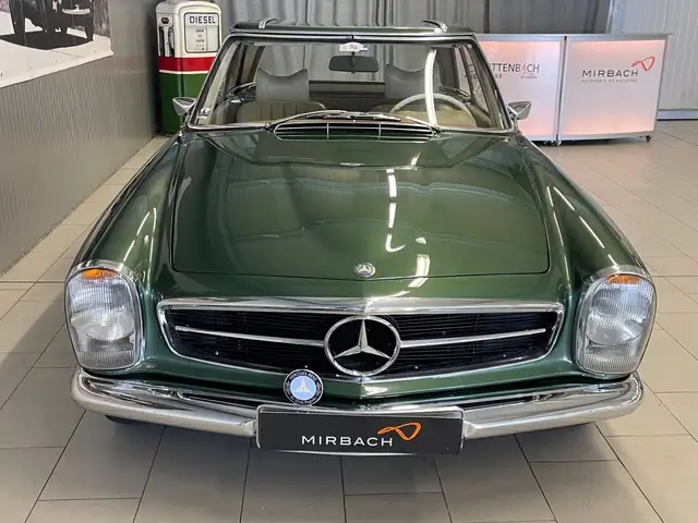 Mercedes-Benz 280 view 5