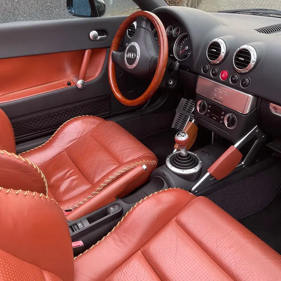 Audi TT 1.8 5V Turbo quattro, foto 12