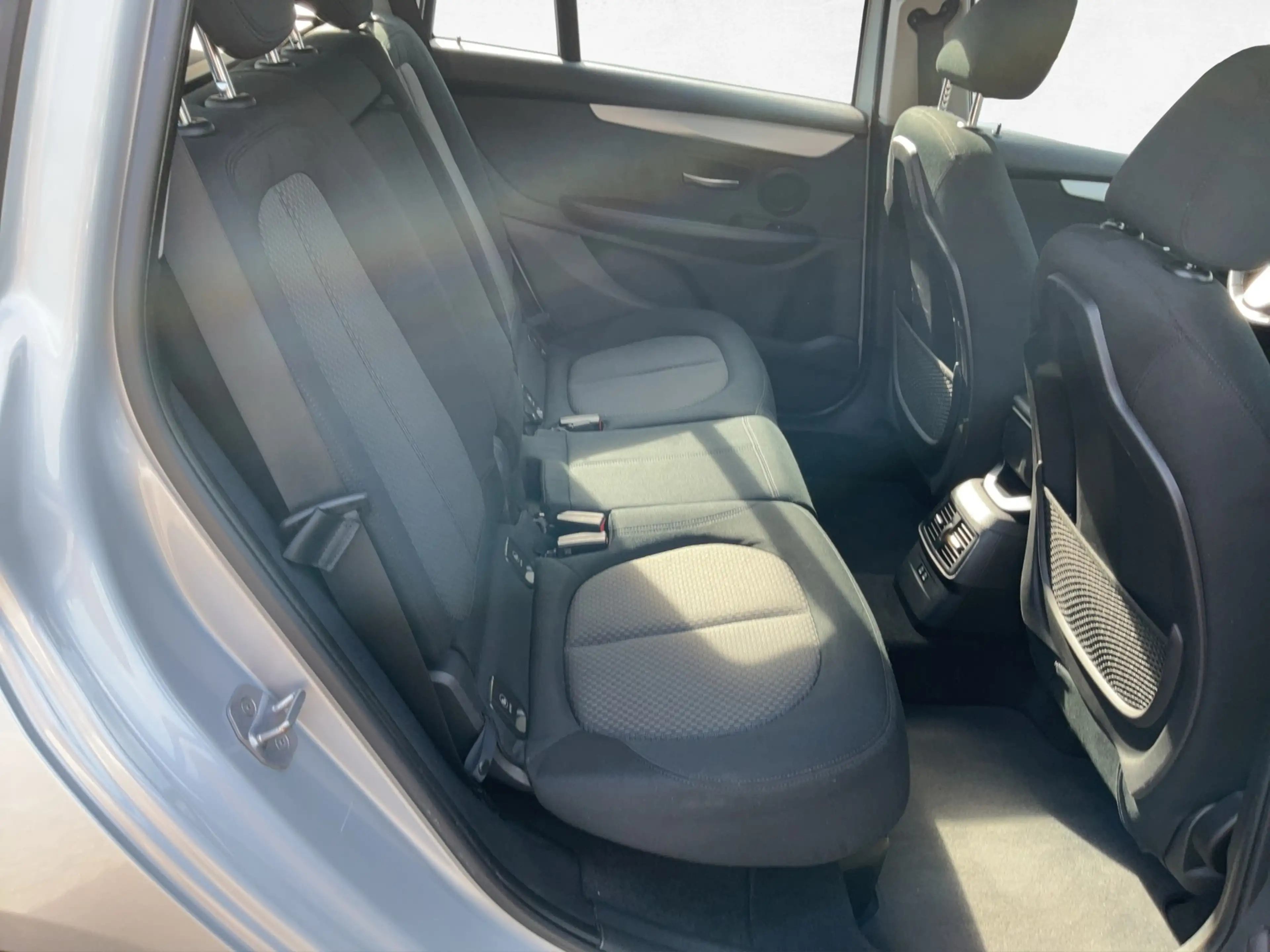 BMW 216 i 6-Gang /Navi/LED — photo 10