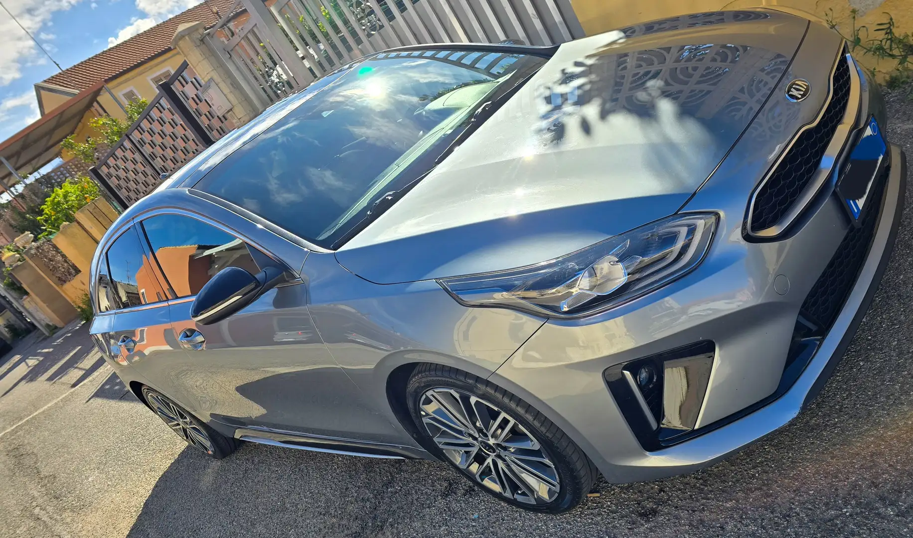 Kia Ceed / cee'd ProCeed III 2019 ProCe Techno Pack Plus 136cv Gris - 2