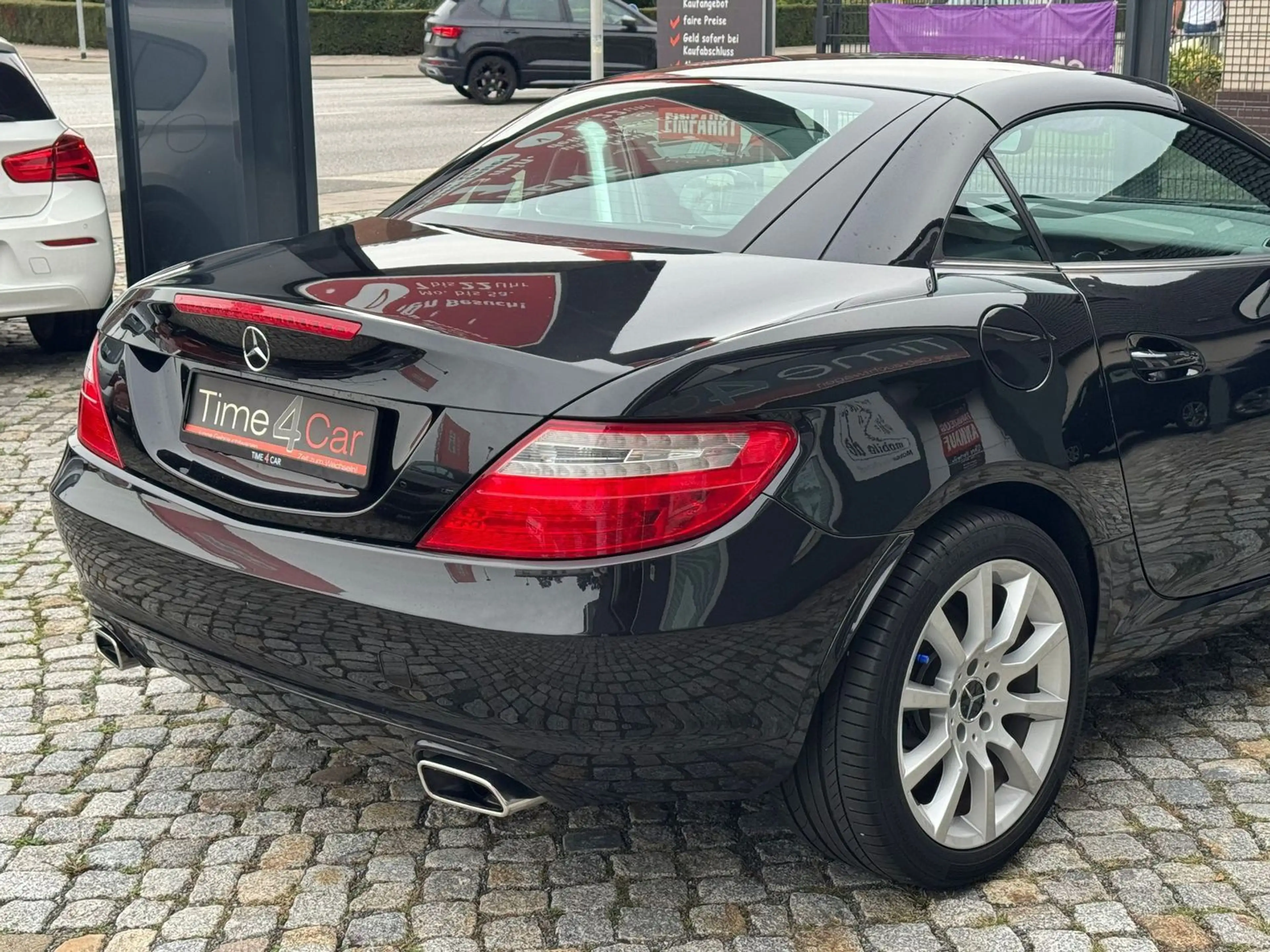 Mercedes-Benz SLK 200 Airscarf Sitzheizung Leder LED Navi Tempomat — photo 10