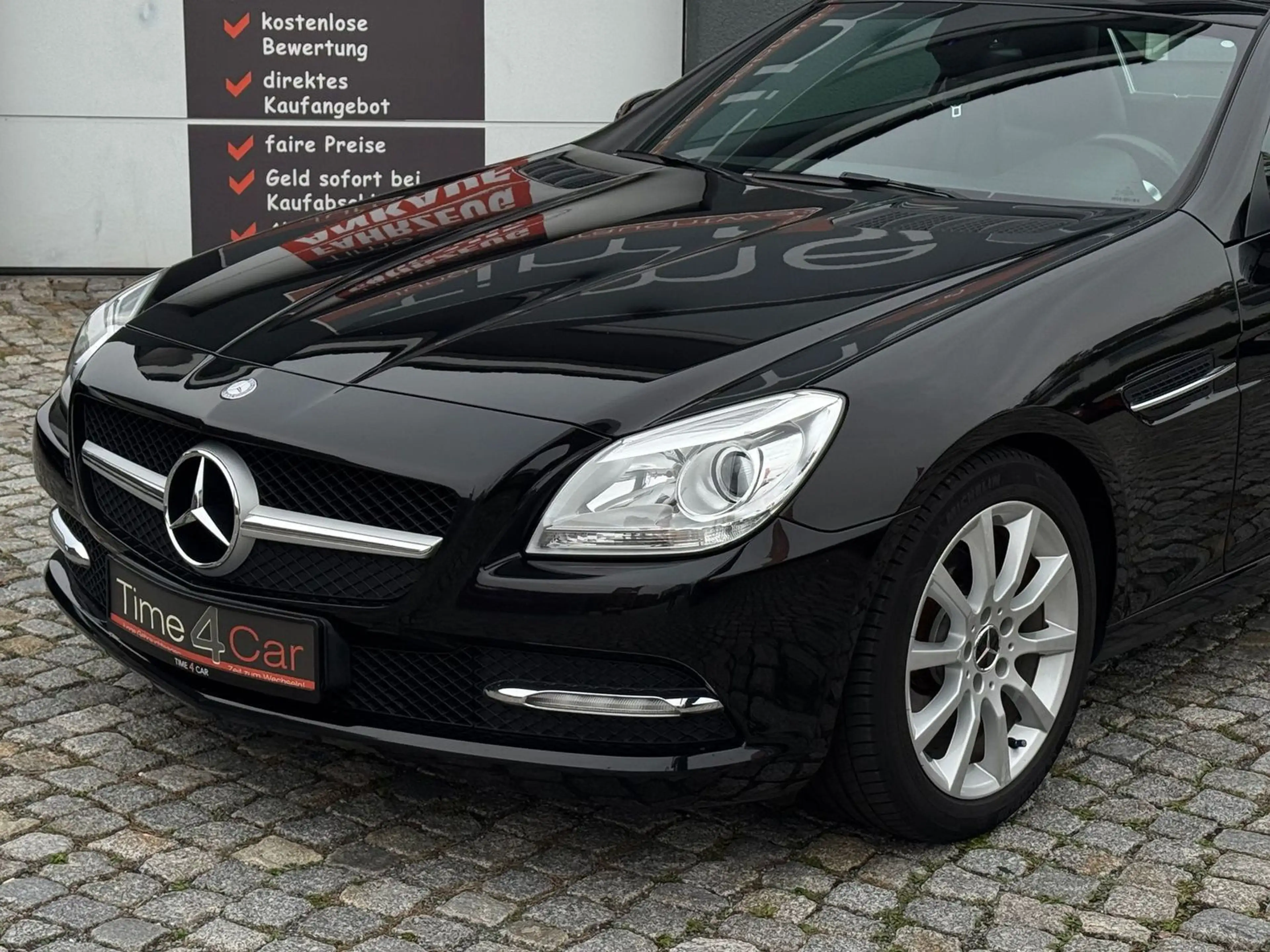 Mercedes-Benz SLK 200 Airscarf Sitzheizung Leder LED Navi Tempomat — photo 15