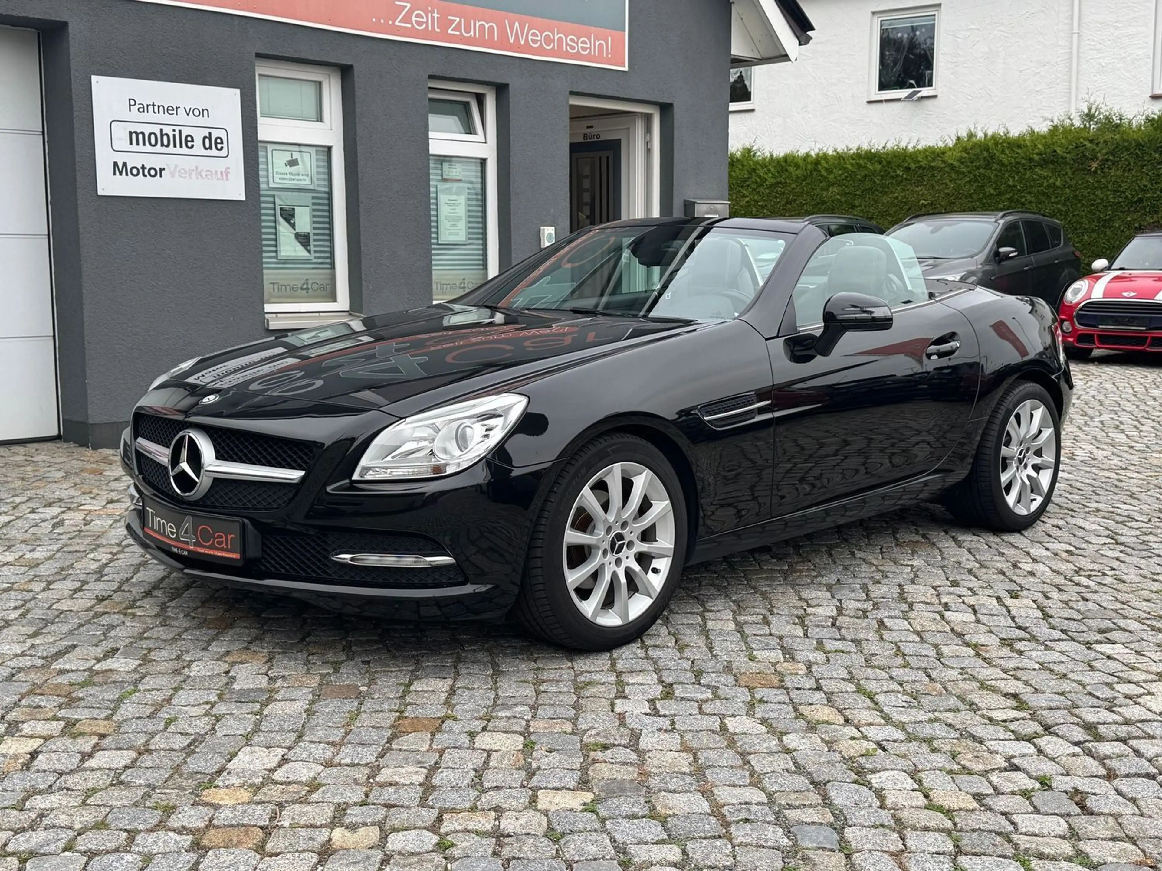 Mercedes-Benz SLK 200 Airscarf Sitzheizung Leder LED Navi Tempomat — photo 3