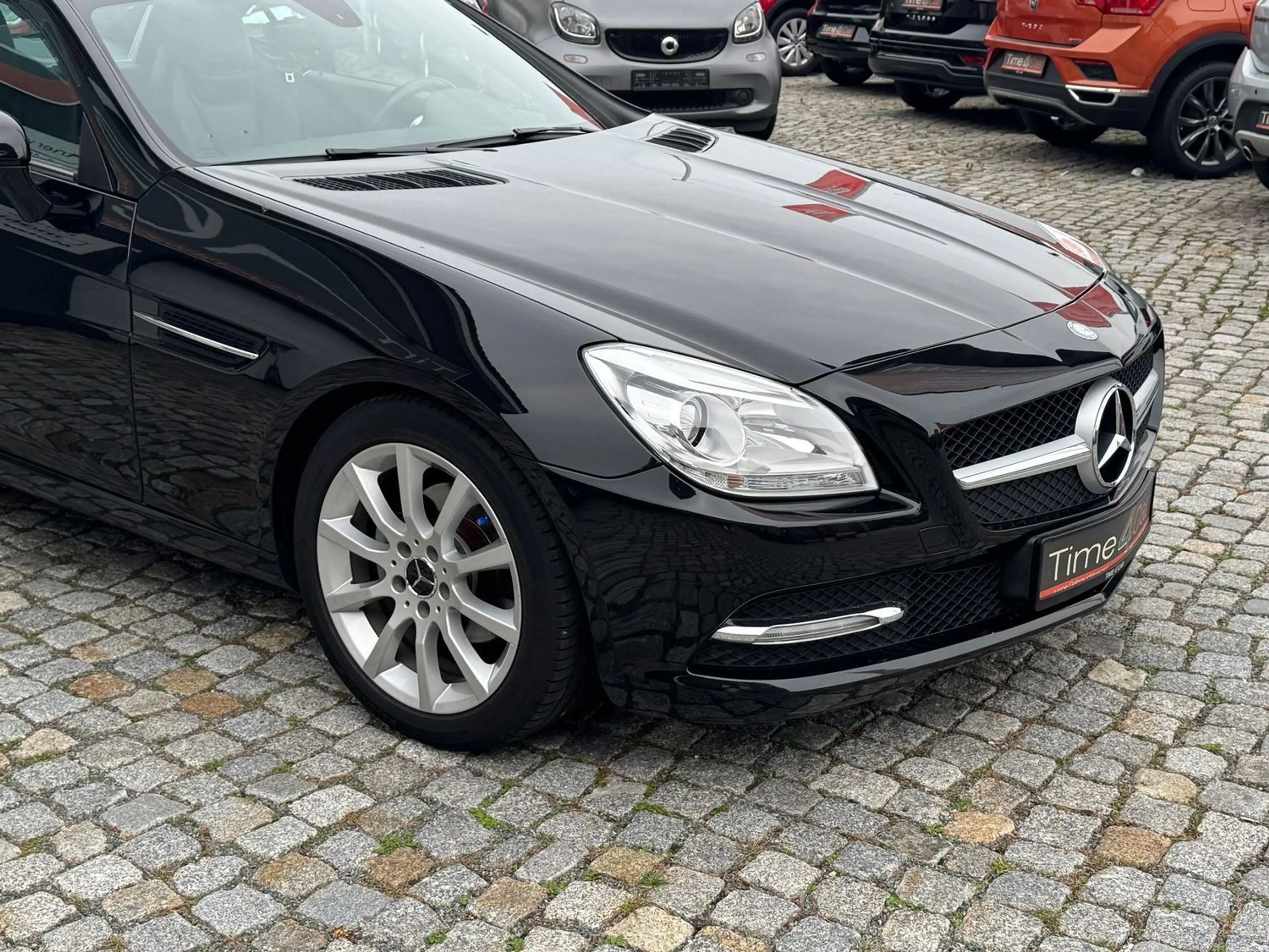 Mercedes-Benz SLK 200 Airscarf Sitzheizung Leder LED Navi Tempomat — photo 13
