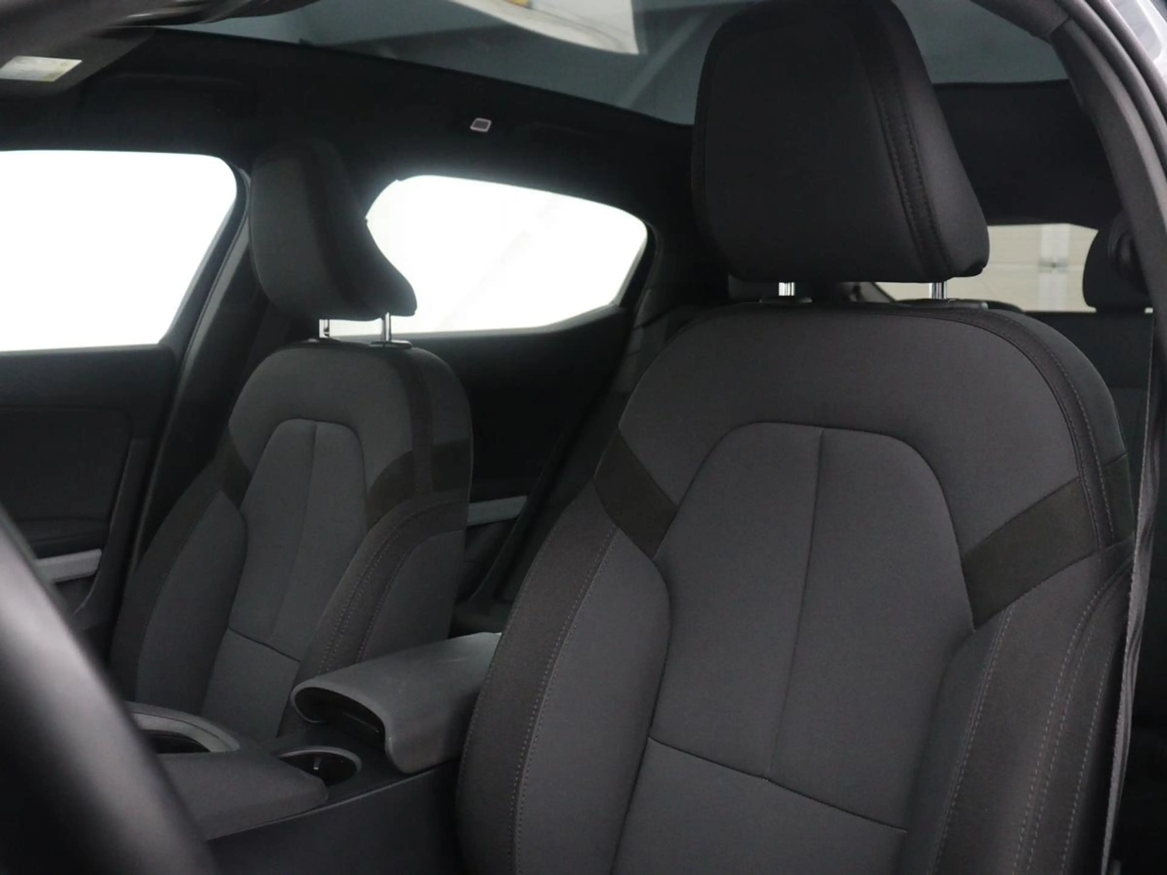 Polestar 2 Long Range Dual Motor Launch Edition 78kWh | SOH 9 — photo 5