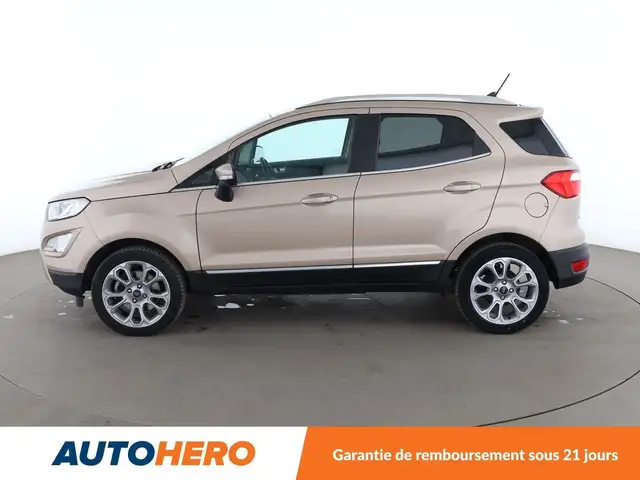 Ford EcoSport view 3