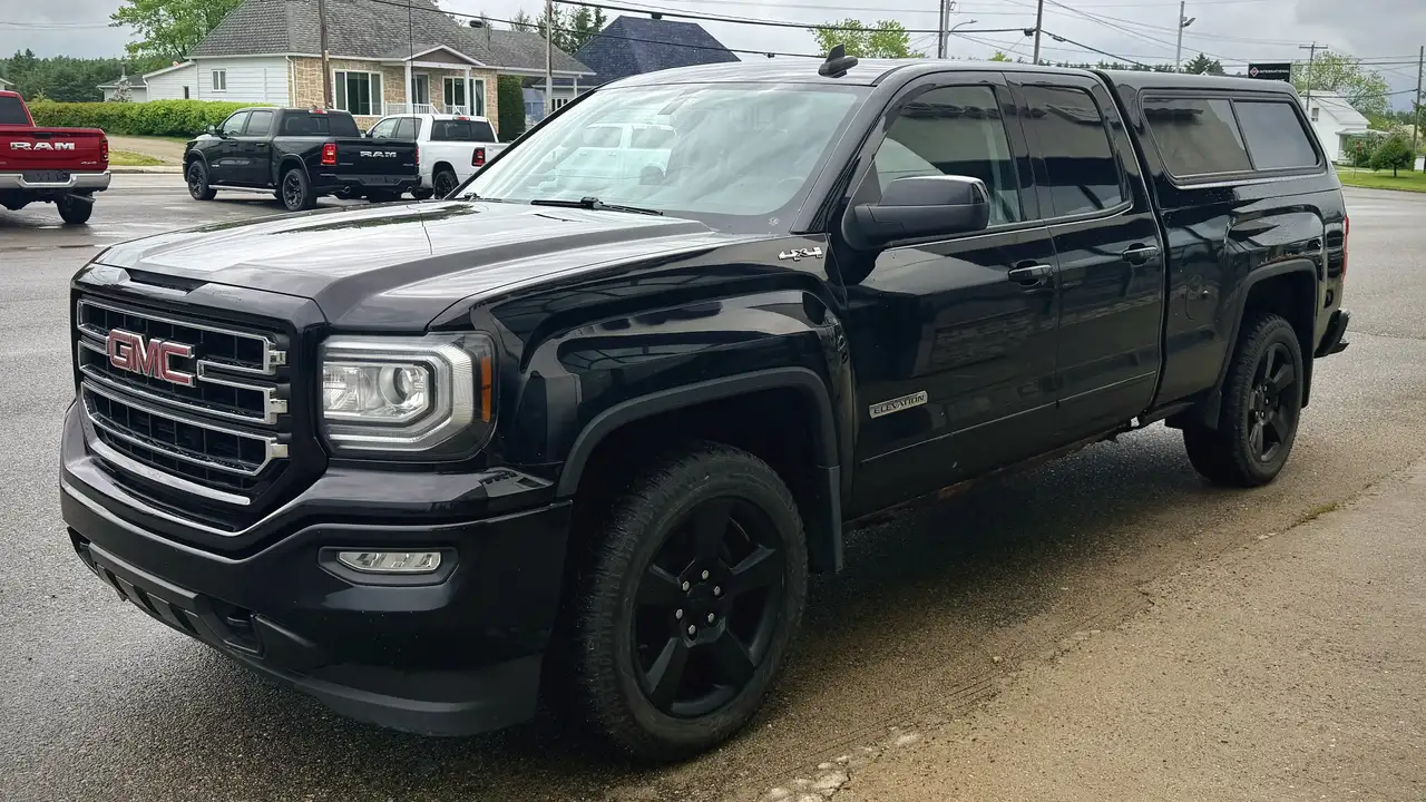 GMC Sierra 1500 photo GMC Sierra 1500