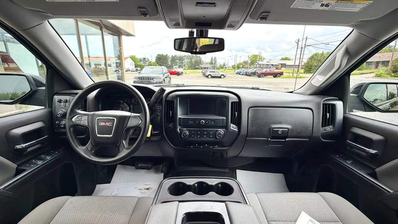 GMC Sierra 1500 photo GMC Sierra 1500