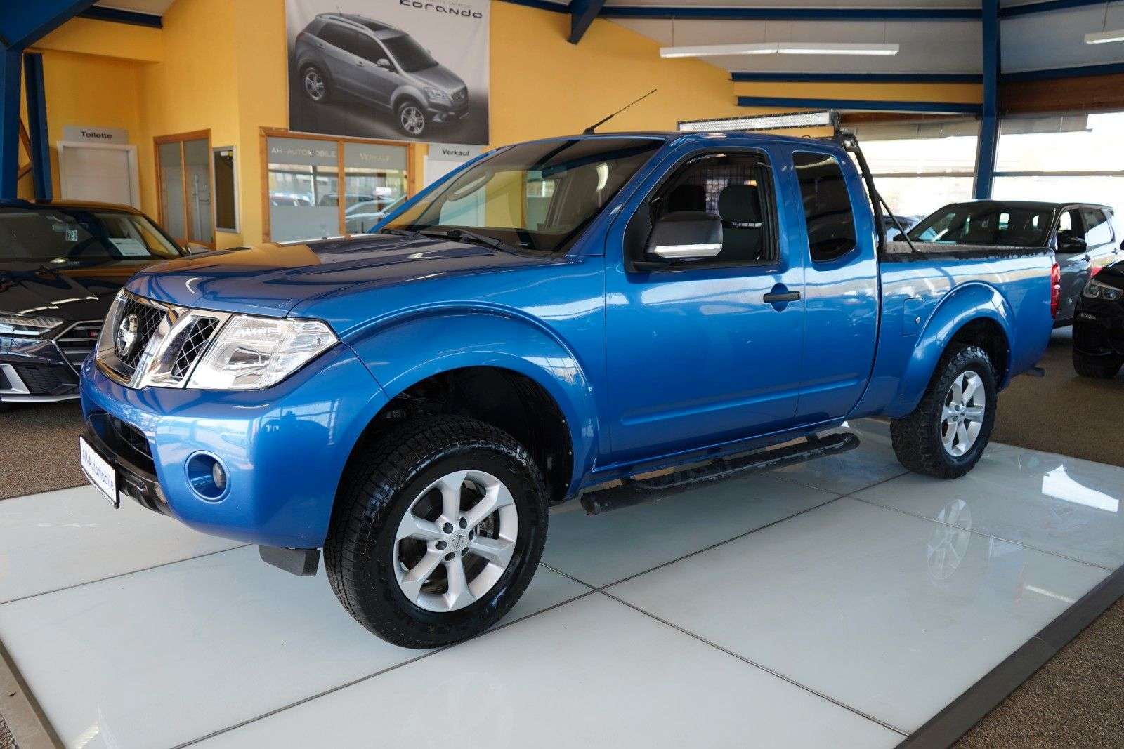 Second hand Nissan Navara 2.5