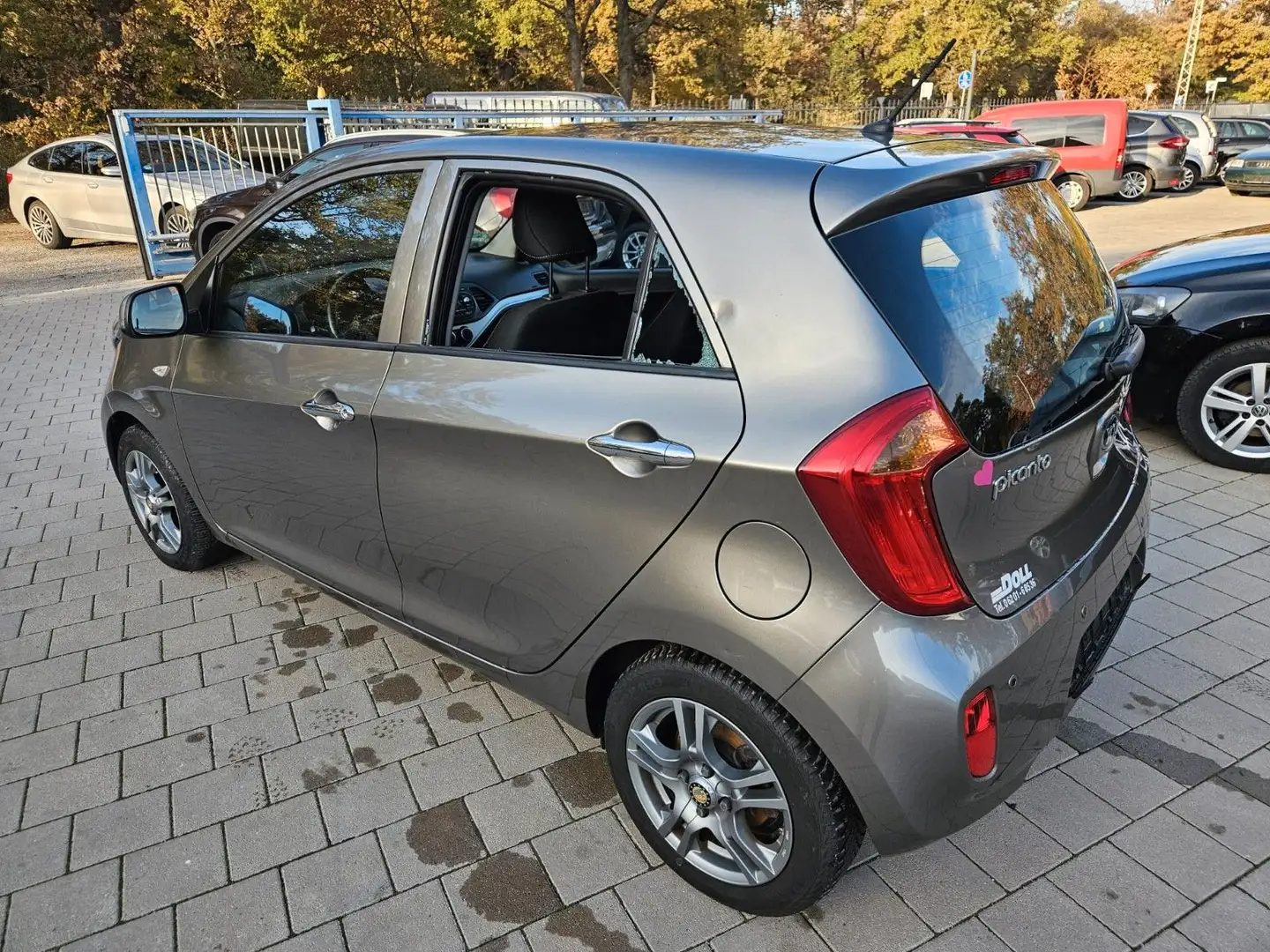 Kia Picanto FIFA World Cup Edition Zilver - 2