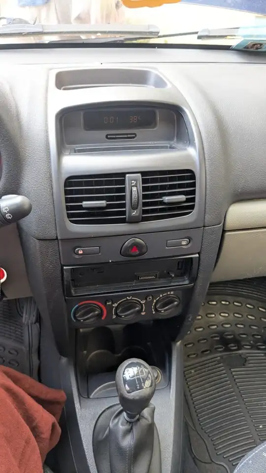 Renault Clio 5p 1.6 RXE c/abs, foto 9
