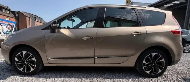Renault Grand Scenic view 29