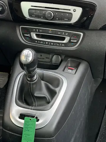 Renault Grand Scenic view 13
