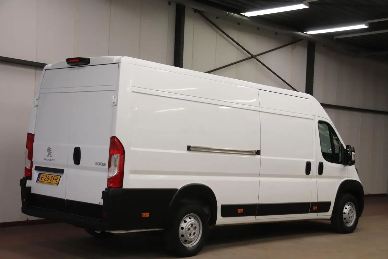 Peugeot Boxer 2.2 BlueHDi L4H2 AIRCO CRUISE CONTOL EURO 6 Wit - 2