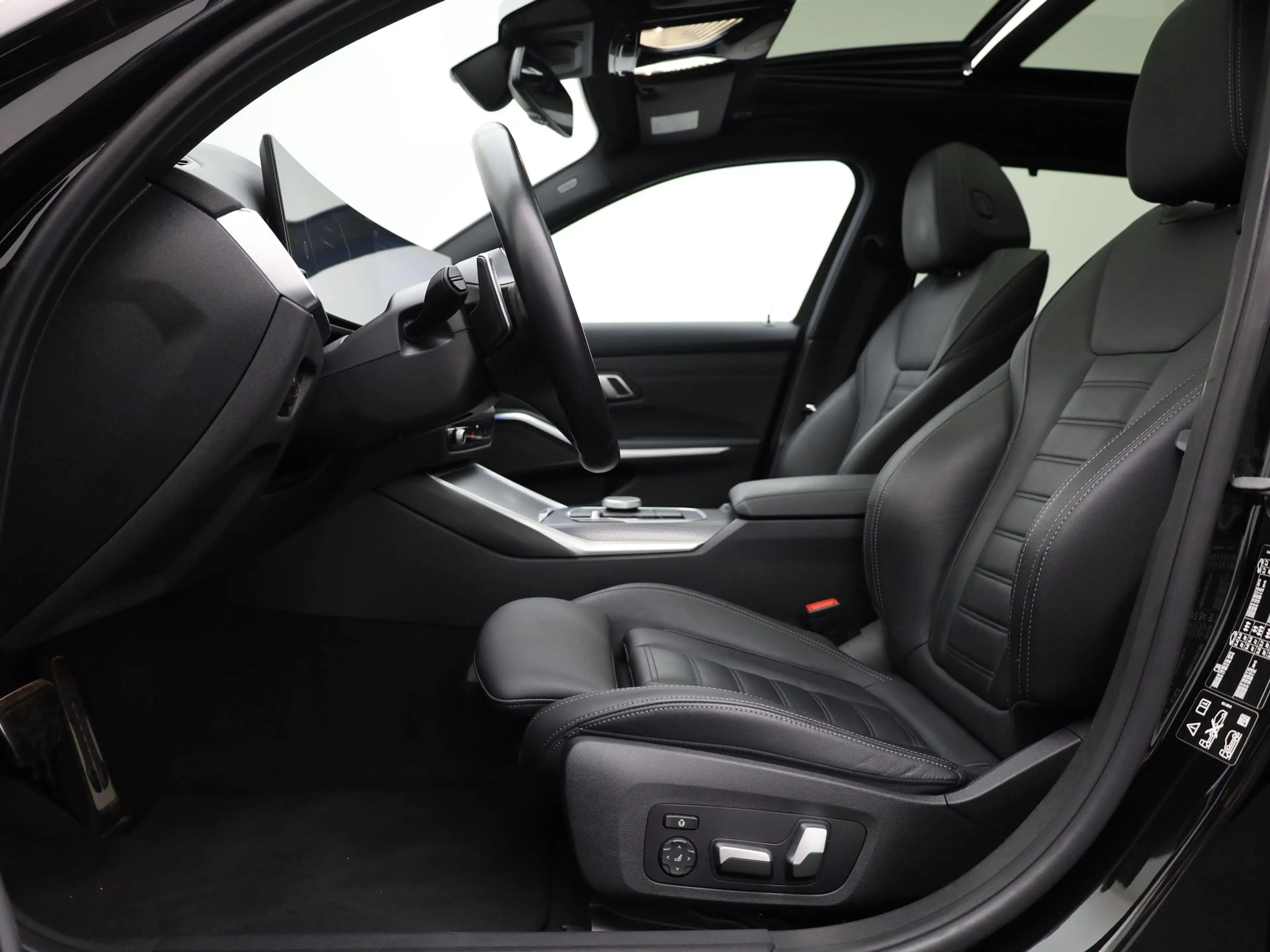 BMW 340 3-serie Touring M340i xDrive | Pano | Keyless | Me — photo 7