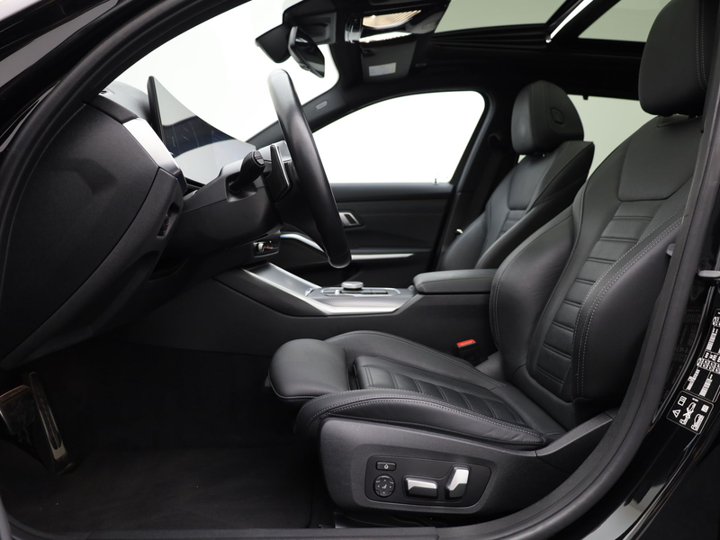 BMW 340 3-serie Touring M340i xDrive | Pano | Keyless | Me — photo 7
