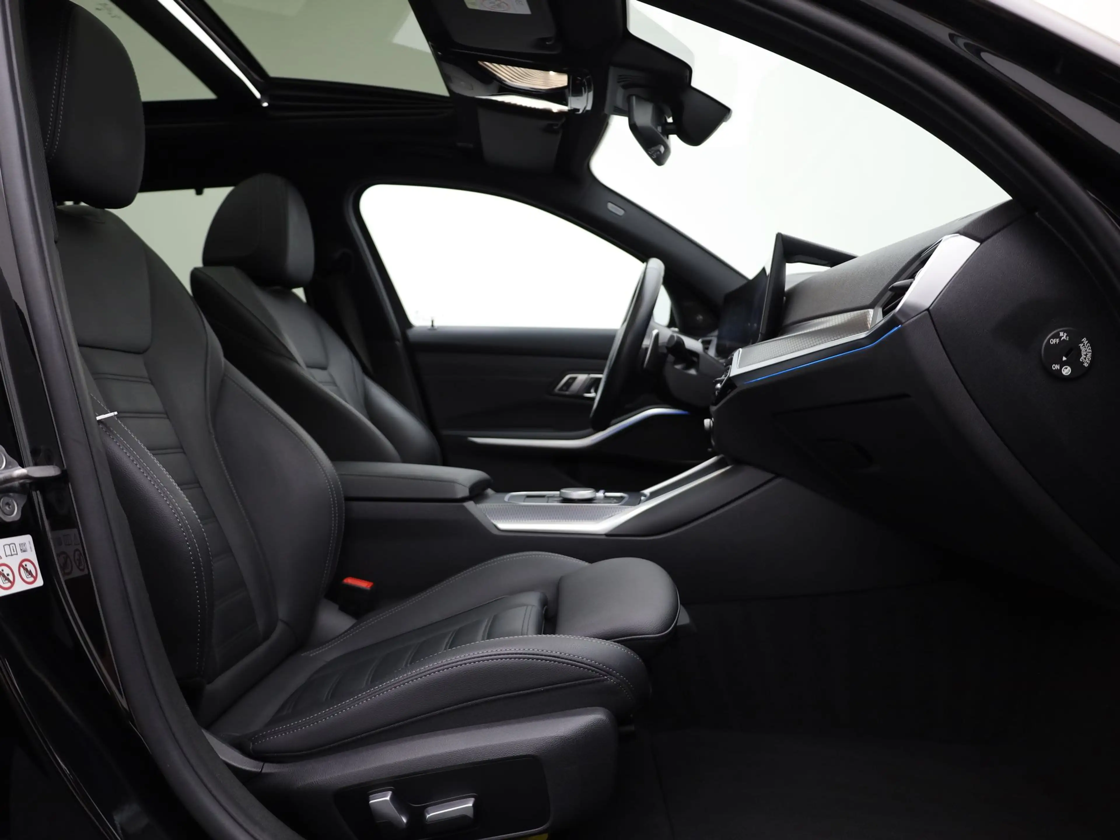 BMW 340 3-serie Touring M340i xDrive | Pano | Keyless | Me — photo 18