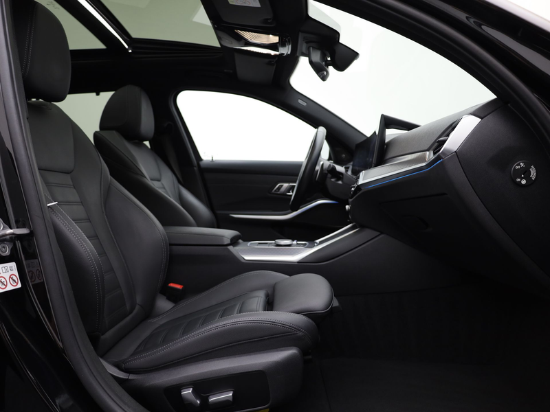 BMW 340 3-serie Touring M340i xDrive | Pano | Keyless | Me — photo 18
