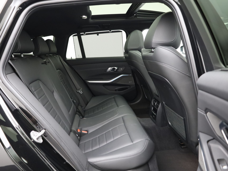 BMW 340 3-serie Touring M340i xDrive | Pano | Keyless | Me — photo 19
