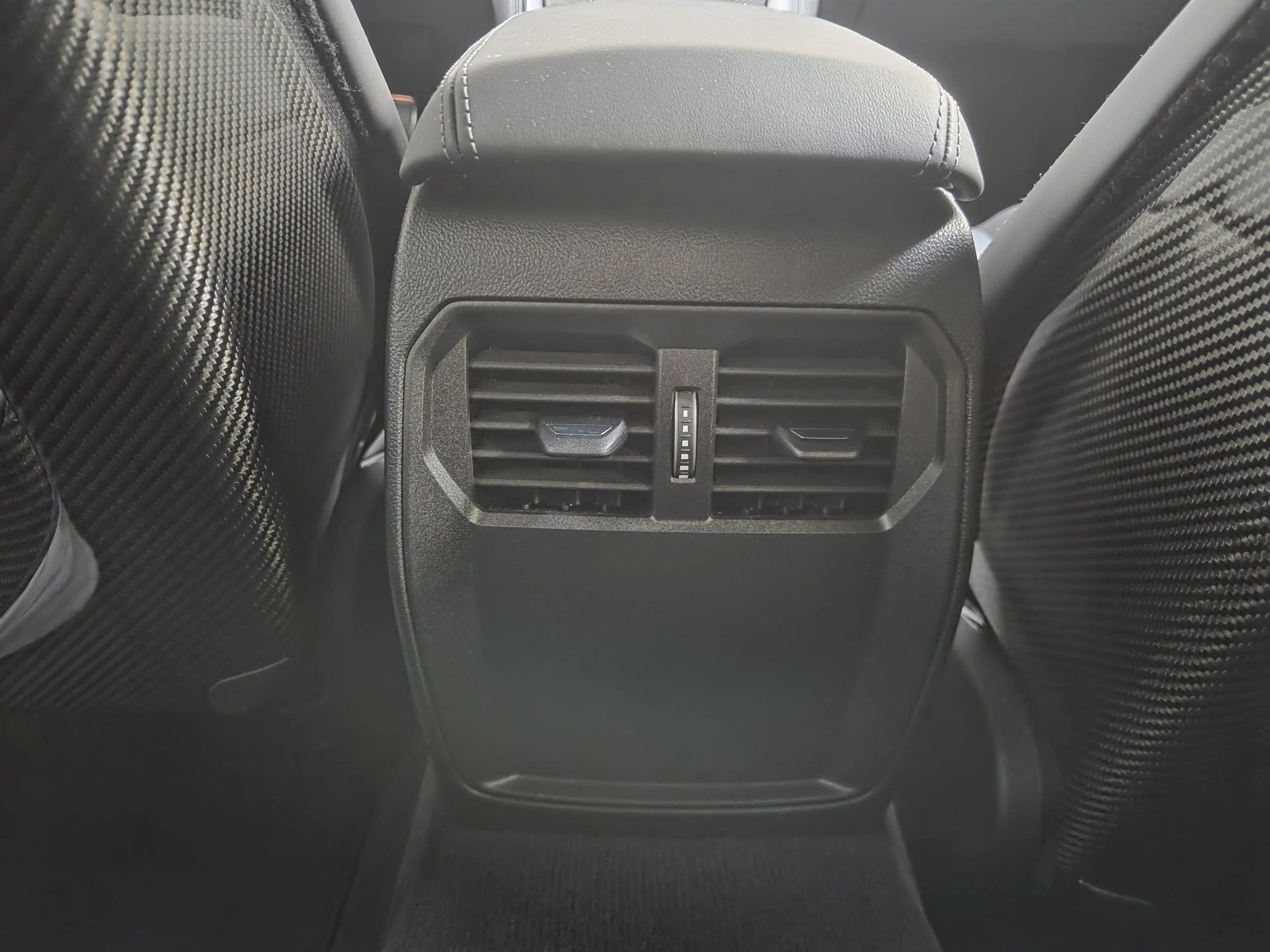 BMW M4 xDrive Comp. Schalensitze ACC 360° Carbon — photo 26