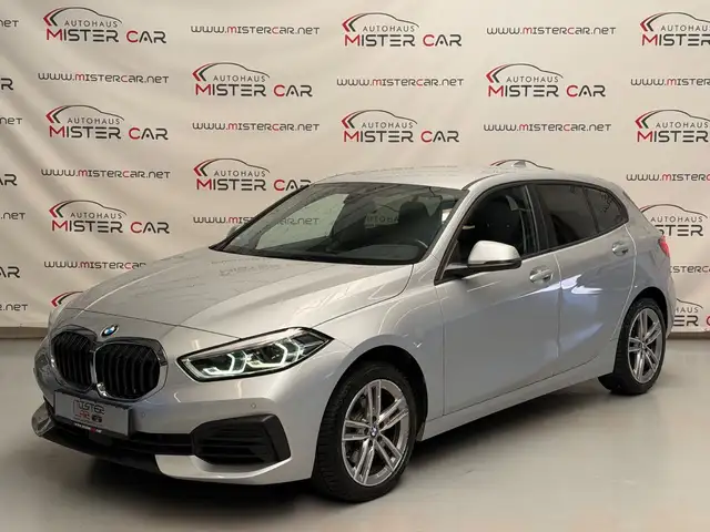 Bmw 118 i Advantage NAVI/LED/PDC/SHZ/HIFI/TEMPO/17