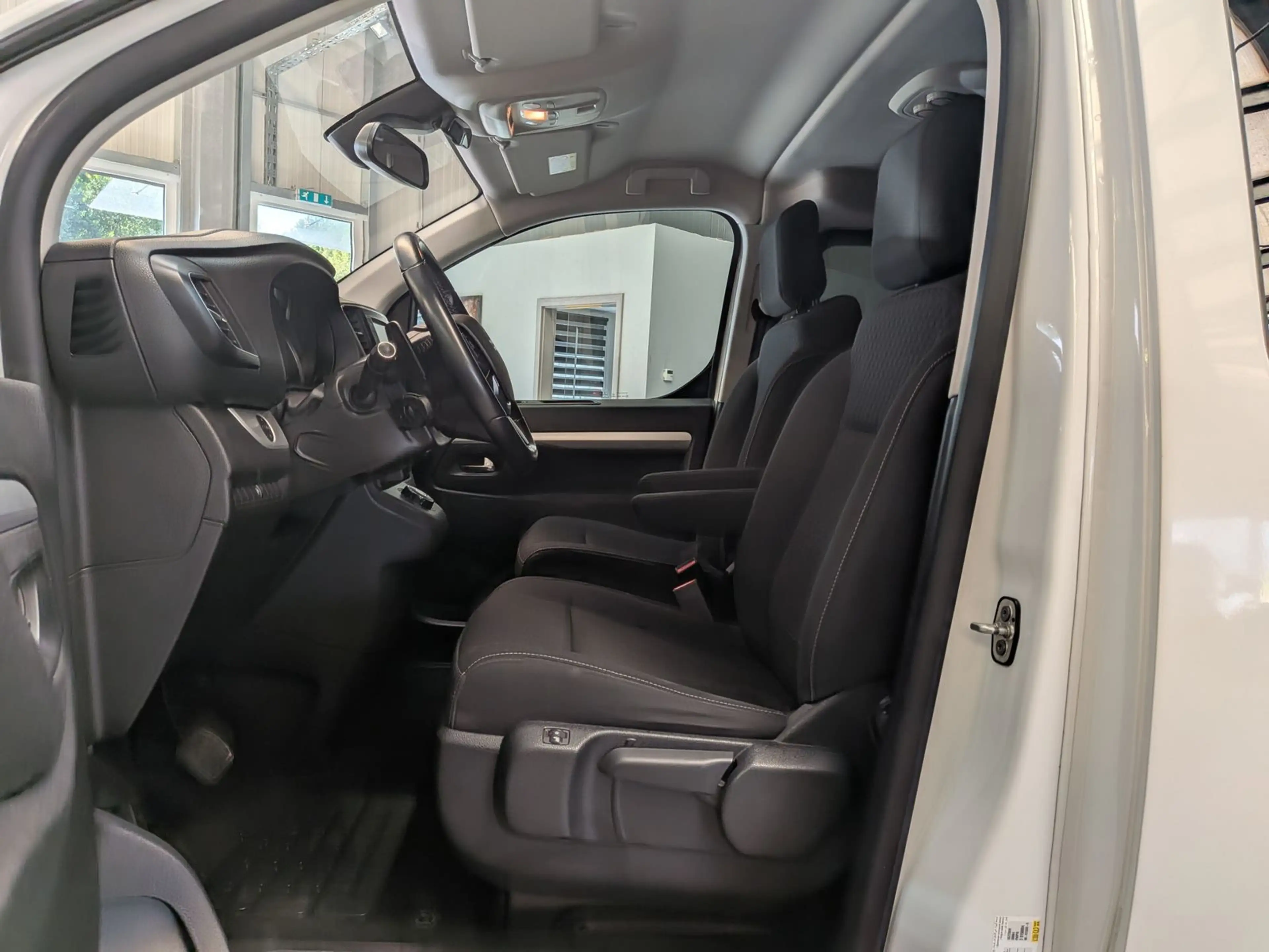 Opel Zafira Life M 2.0Aut. LED*CAM*HUD*ACC*AHK*8-SITZ — photo 12