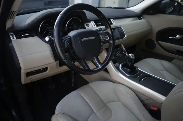 Land Rover Range Rover Evoque view 14