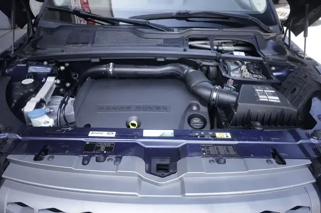 Land Rover Range Rover Evoque view 18