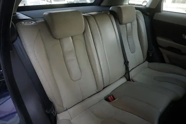 Land Rover Range Rover Evoque view 12
