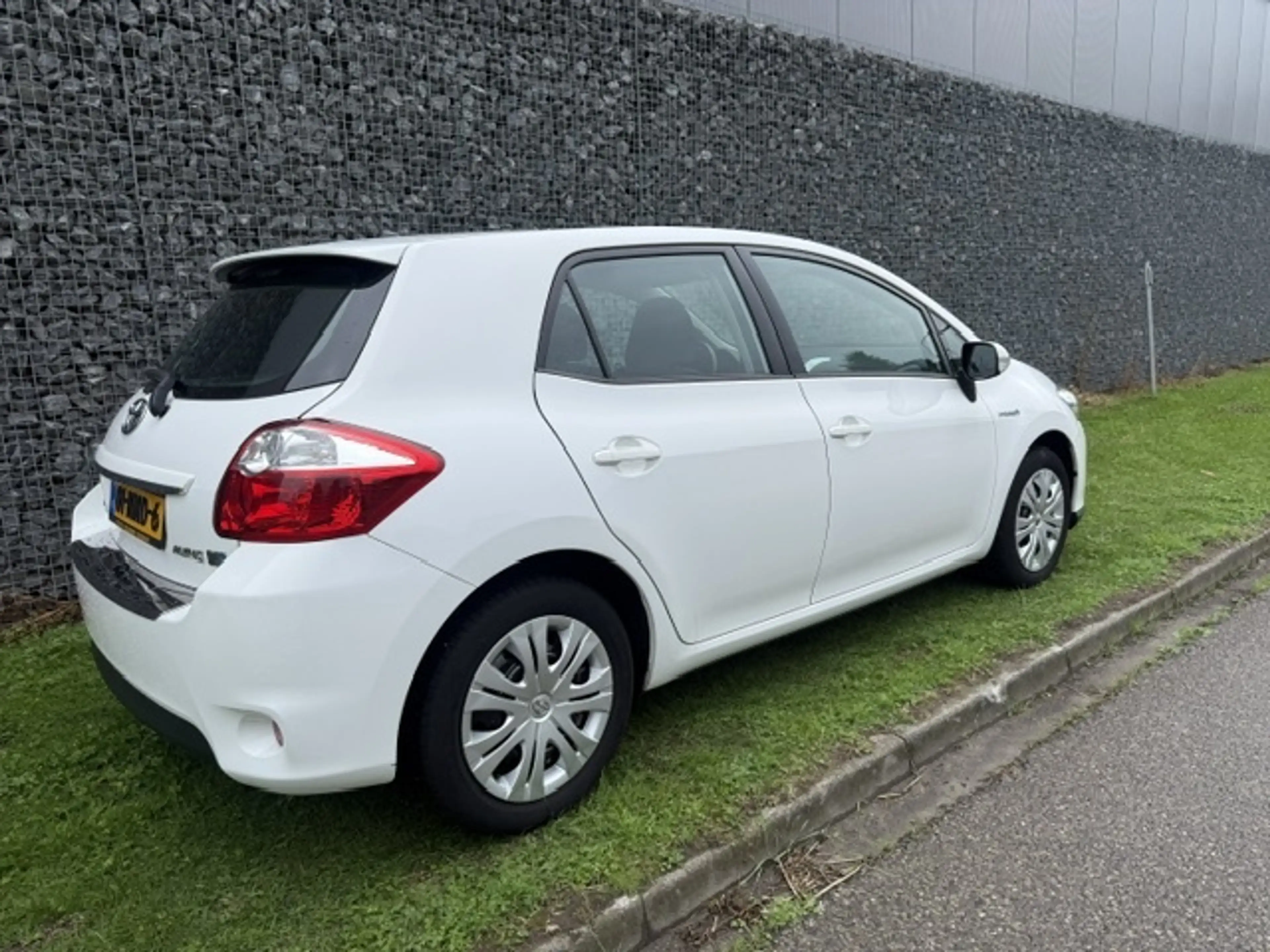 Toyota Auris 1.8 Full Hybrid Asp. Dealer onderhouden. — photo 4