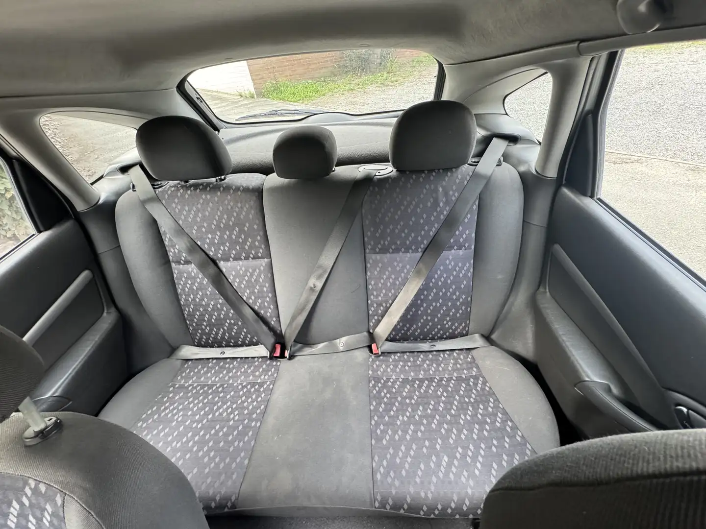 Ford Focus 1.6 zonder keuring - 2