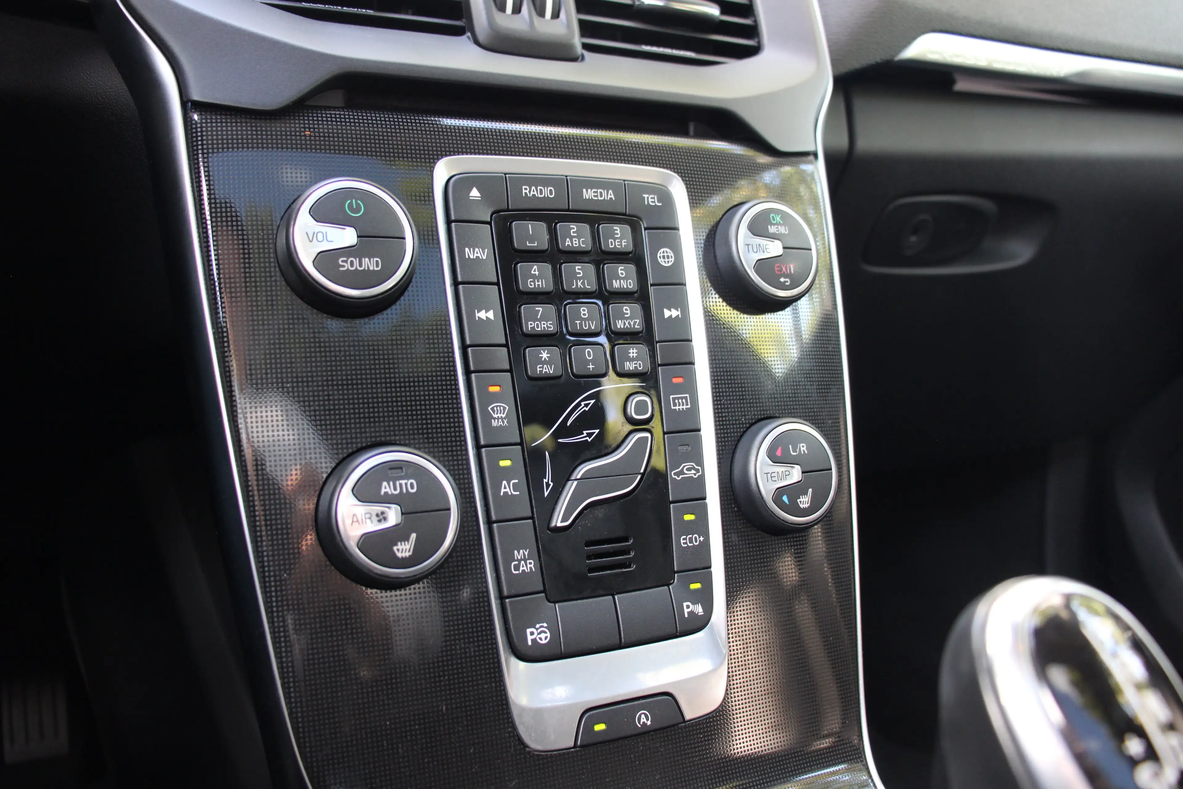 Volvo V40 Cross Country 1.5 T3 Polar+ Luxury AUTOMAAT | TREKHAAK | HARMAB/ — photo 22