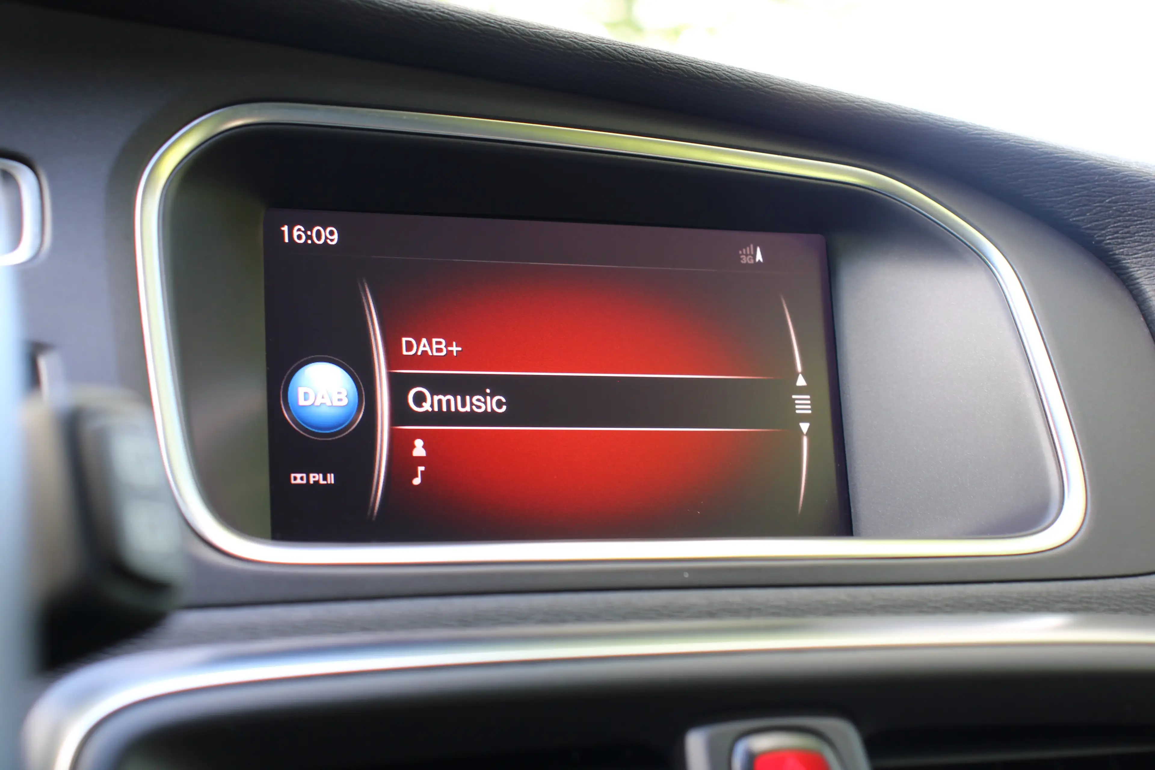 Volvo V40 Cross Country 1.5 T3 Polar+ Luxury AUTOMAAT | TREKHAAK | HARMAB/ — photo 21