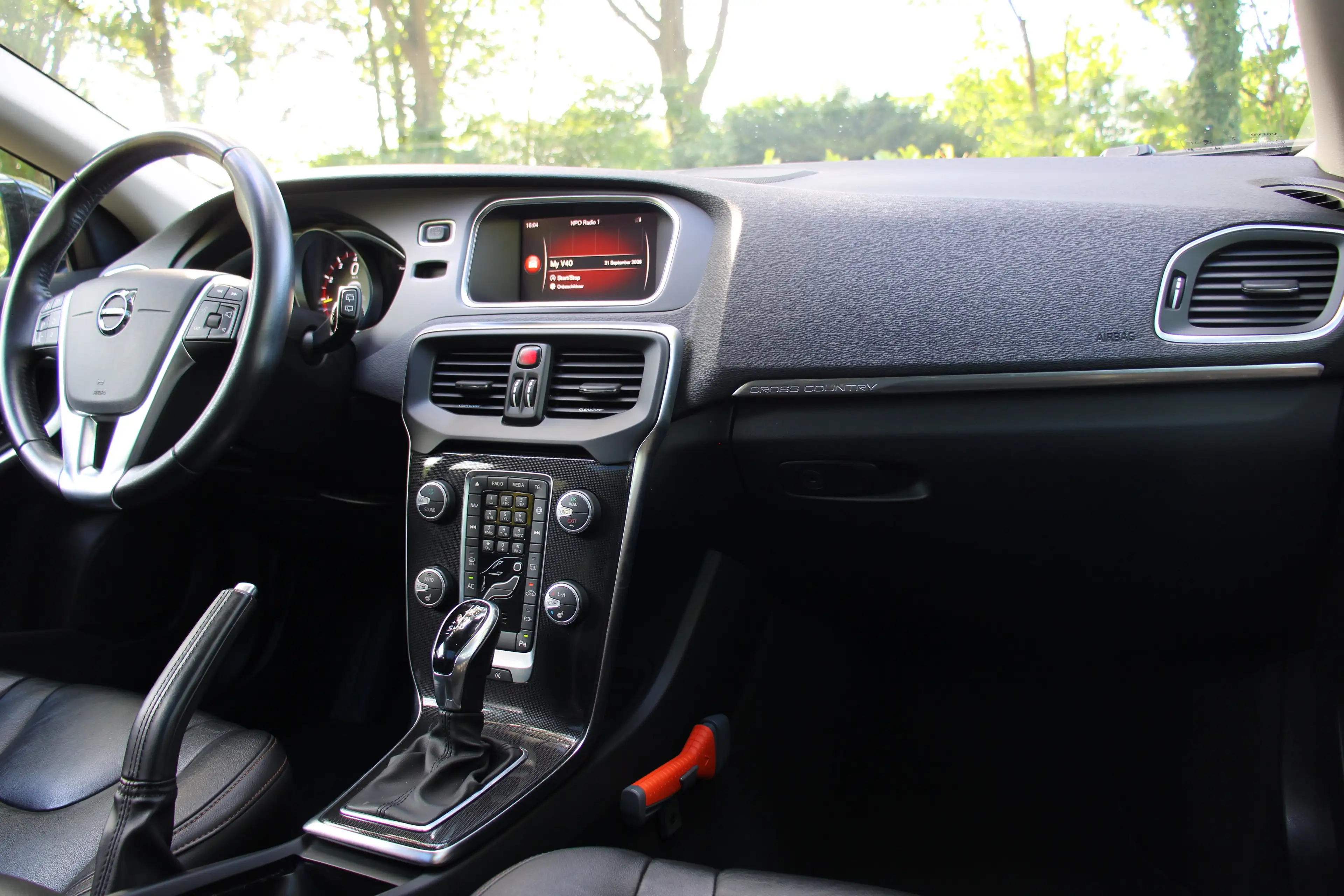 Volvo V40 Cross Country 1.5 T3 Polar+ Luxury AUTOMAAT | TREKHAAK | HARMAB/ — photo 6