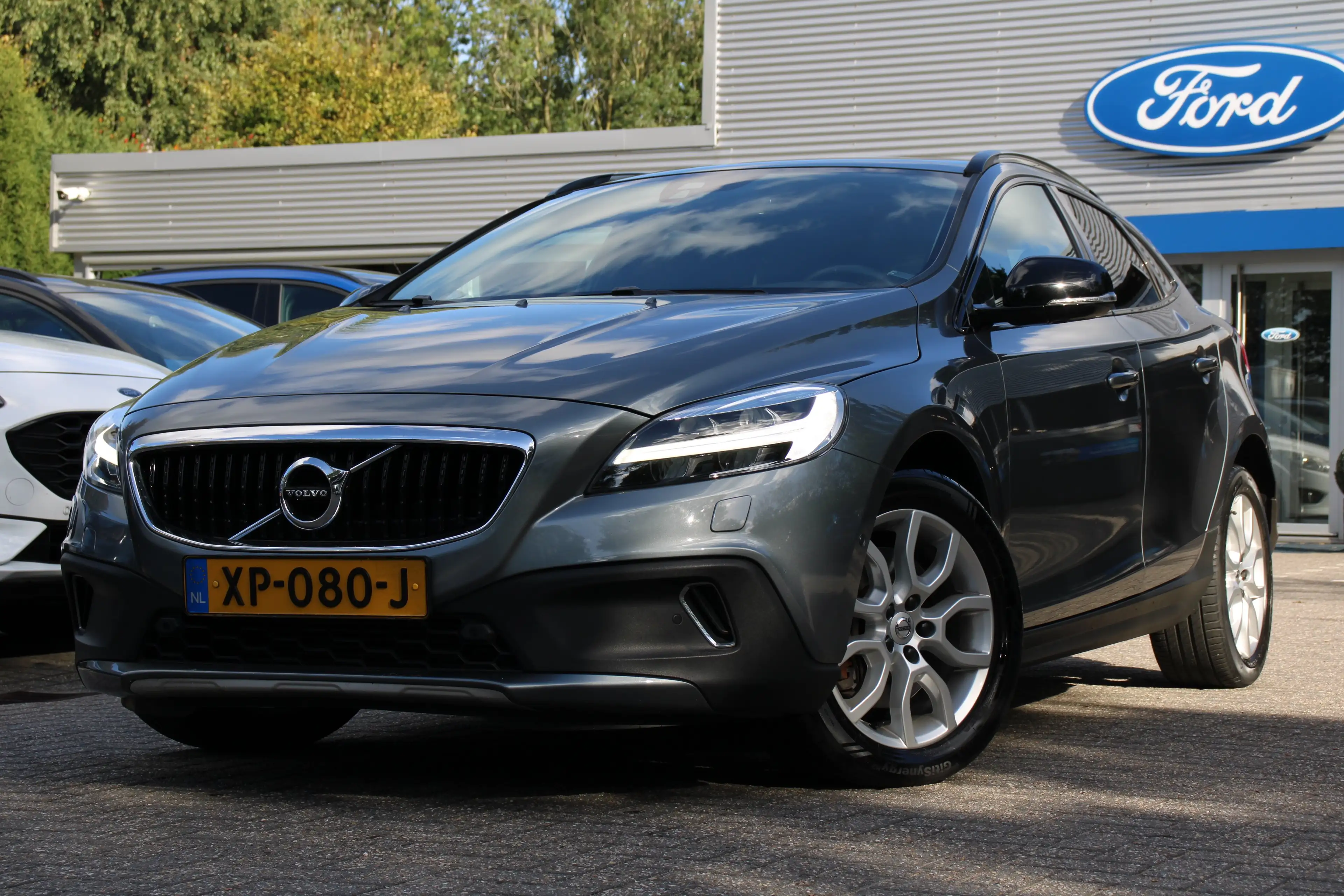 Volvo V40 Cross Country 1.5 T3 Polar+ Luxury AUTOMAAT | TREKHAAK | HARMAB/ — photo 31