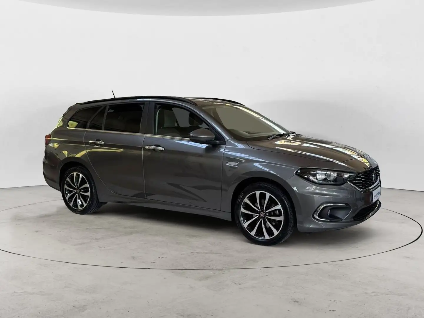 Fiat Tipo 1.4 SW Lounge Gris - 2