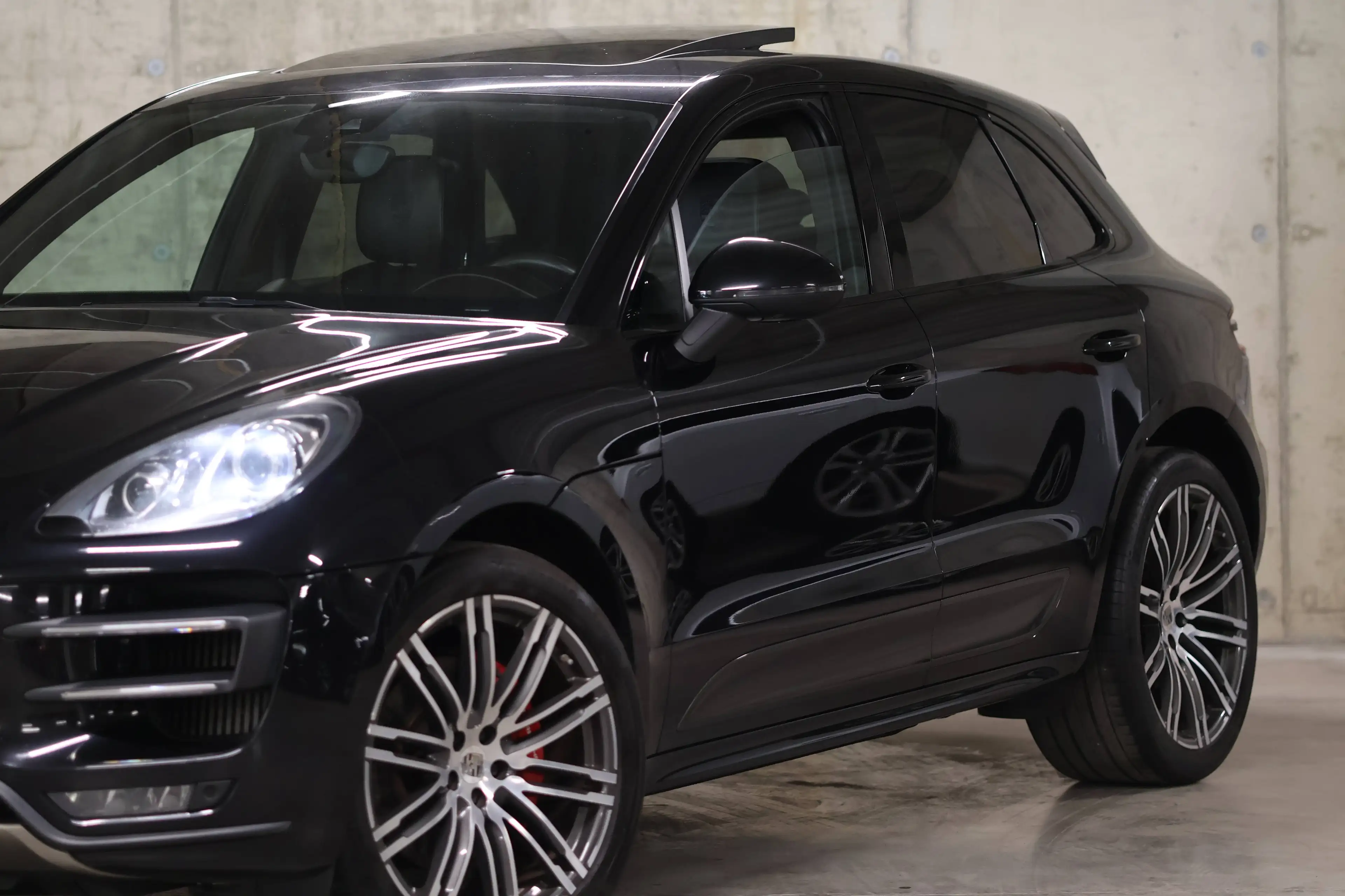 Porsche Macan Macan Turbo PDK — photo 4