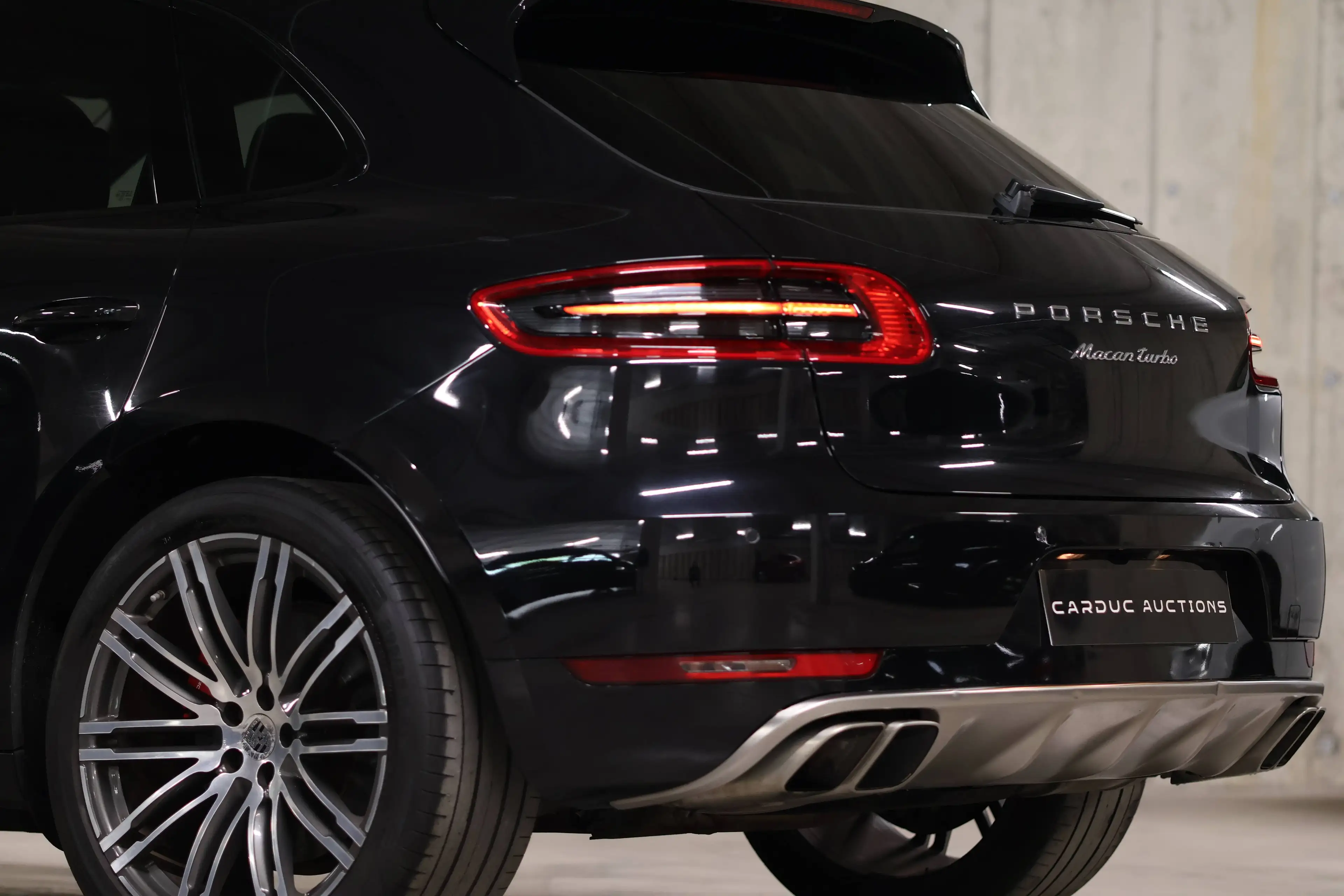 Porsche Macan Macan Turbo PDK — photo 12