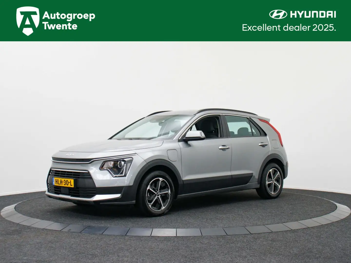 Kia Niro 1.6 GDi PHEV DynamicLine | Private lease 499 pm Grau - 1