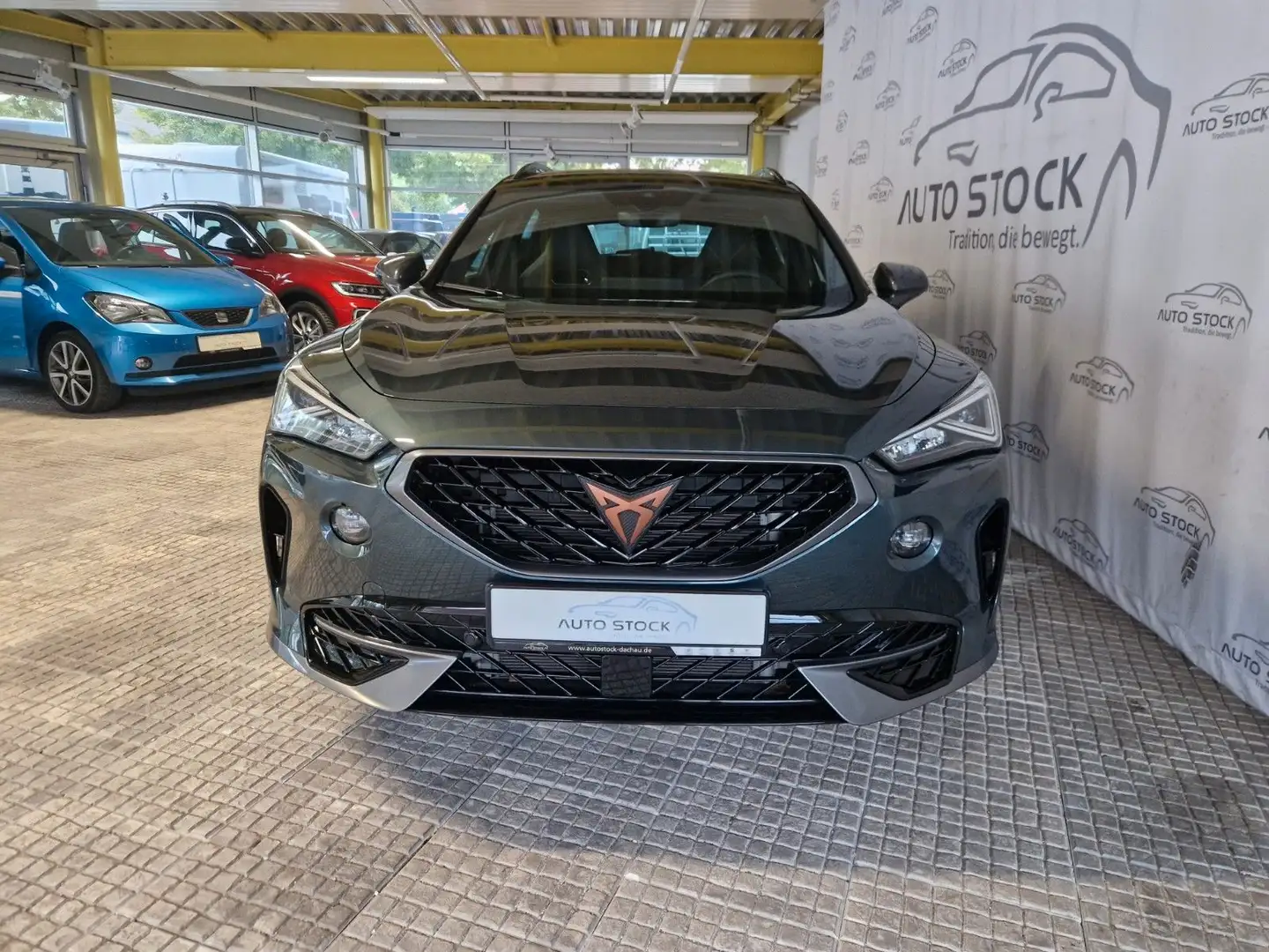 CUPRA Formentor VZ 1.4 e-HYBRID DSG ACC Navi PDC Leder Grün - 2