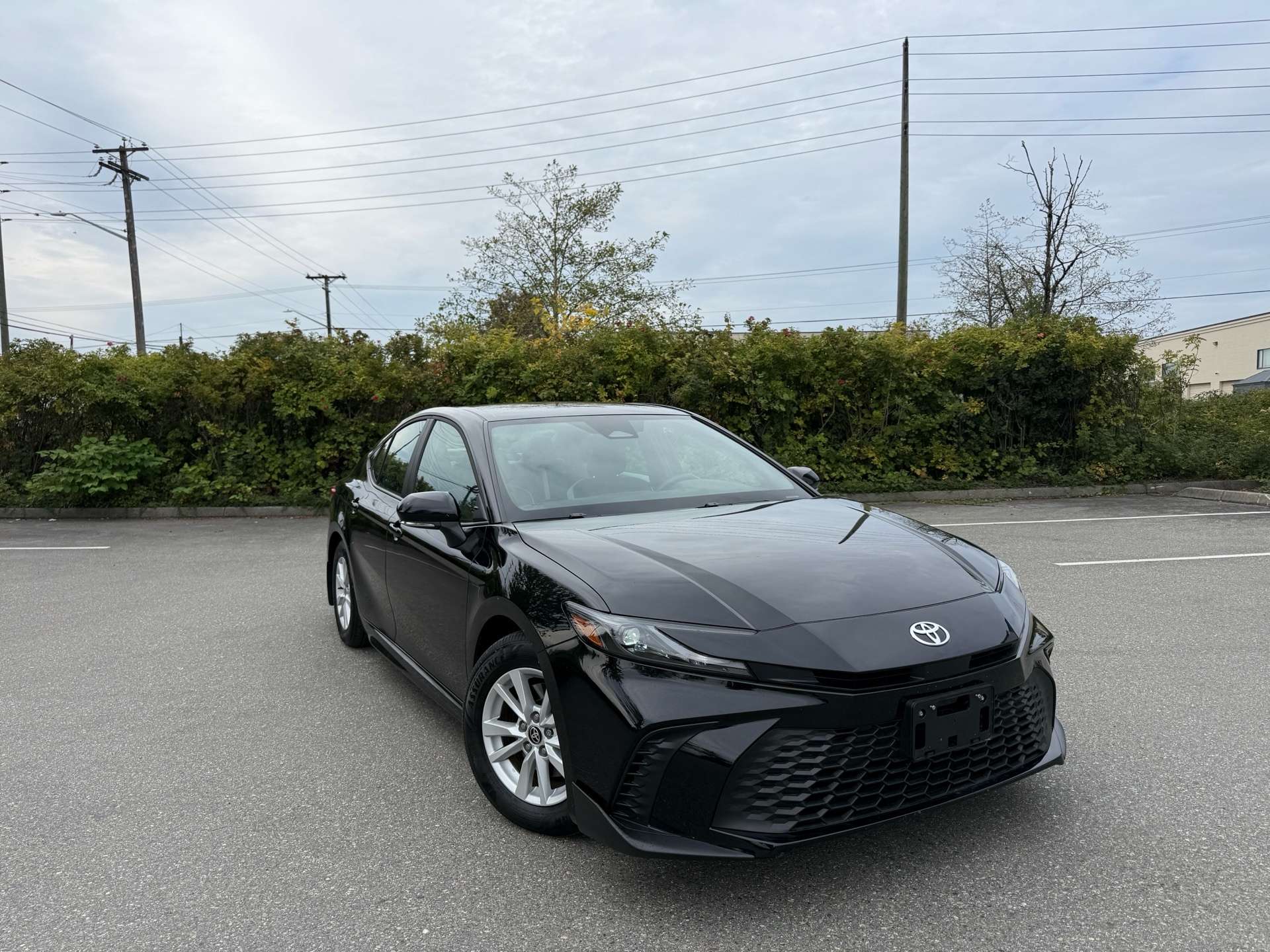2026 Toyota Camry SE CVT — photo 1