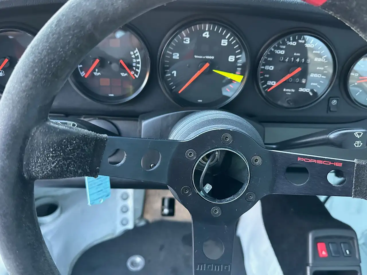 Porsche 993 CARRERA 3.8 RS CUP GTP Porsche-Langstrecken-Meisterschaft Gewinner 1999, foto 12