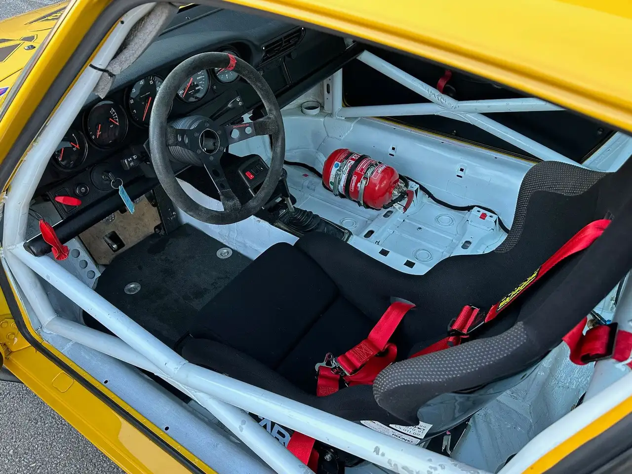 Porsche 993 CARRERA 3.8 RS CUP GTP Porsche-Langstrecken-Meisterschaft Gewinner 1999, foto 9