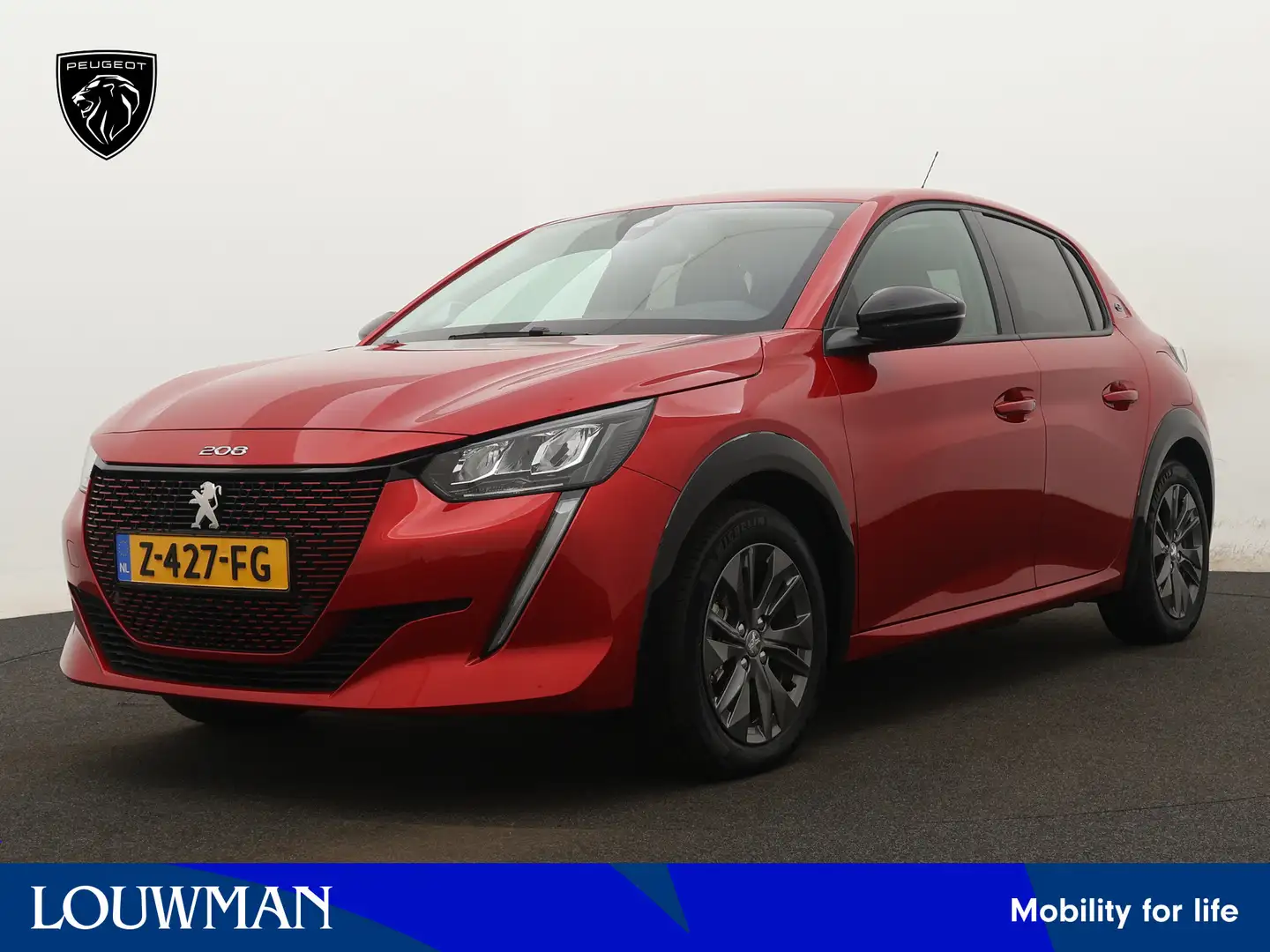 Peugeot e-208 Allure 50 kWh Limited | Navigatie | Parkeerhulp | Red - 1