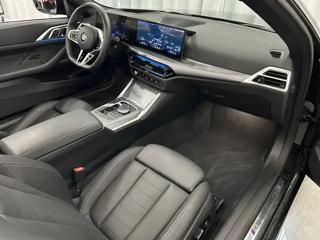 BMW 4 Series view 9